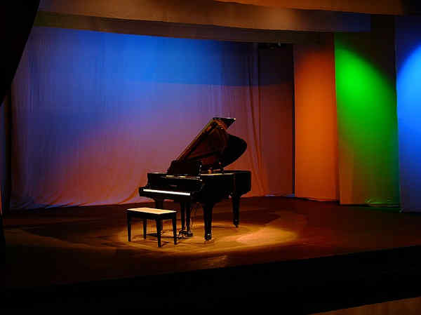 ピアノコンサートのホール